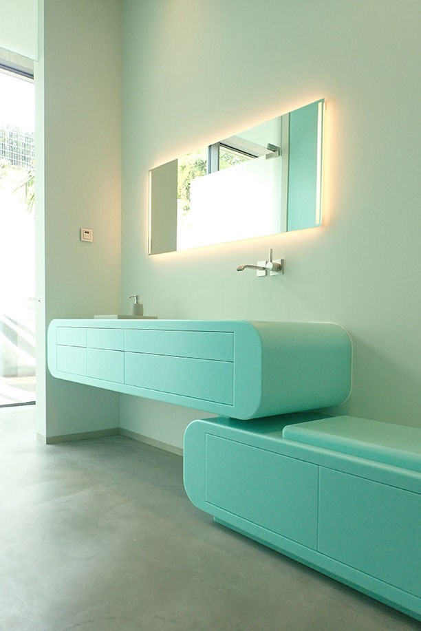design badkamer-meubel in corian-op maat-limburg