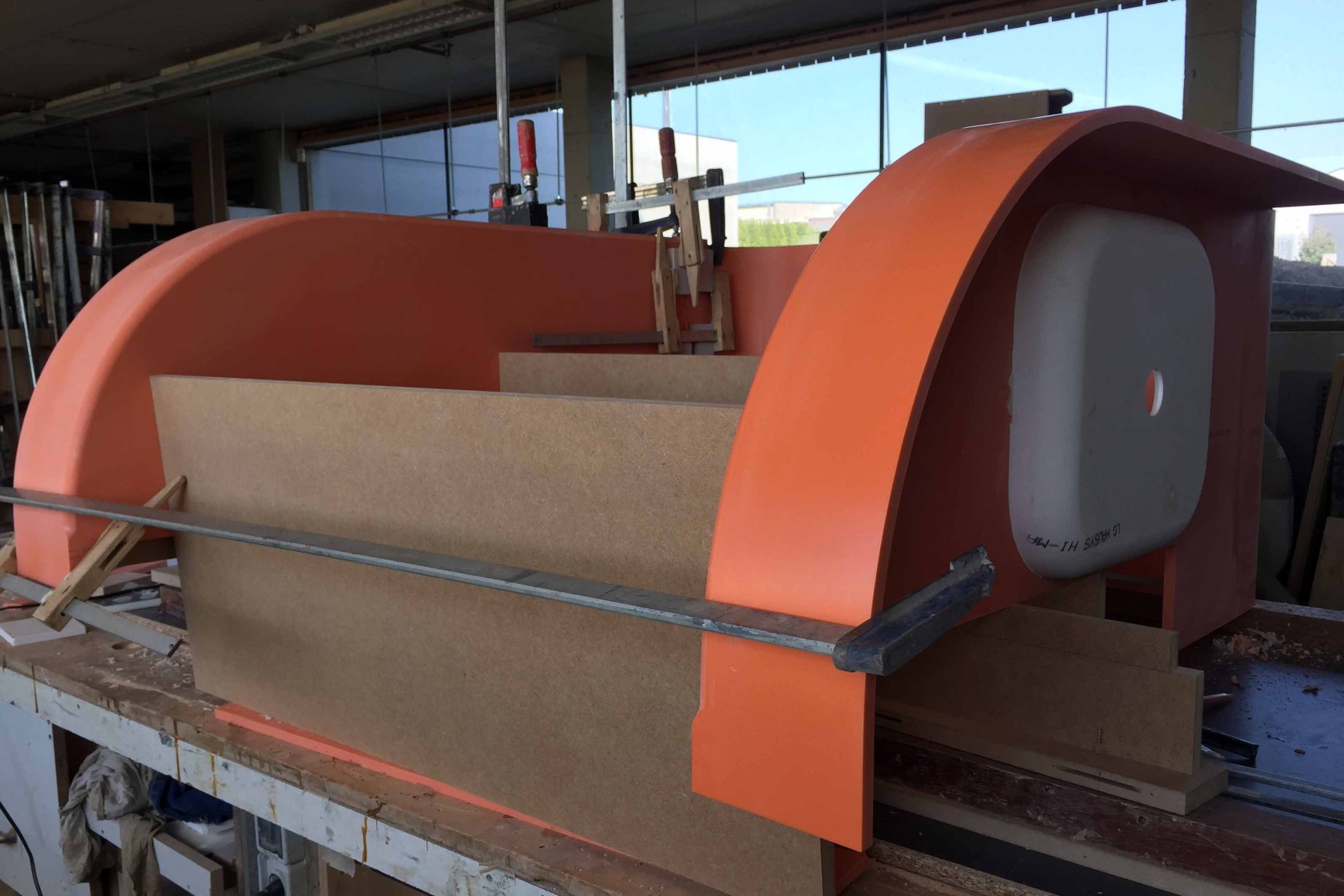 op maat gemaakt corian meubel