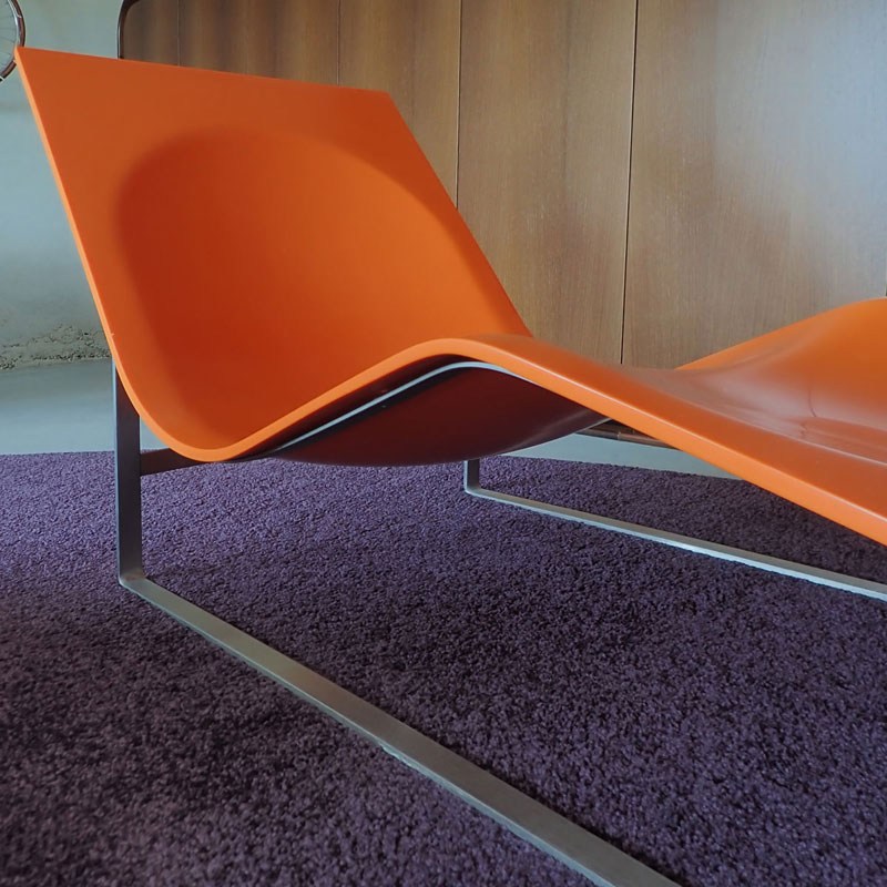 exclusief meubel-ligstoel in oranje corian