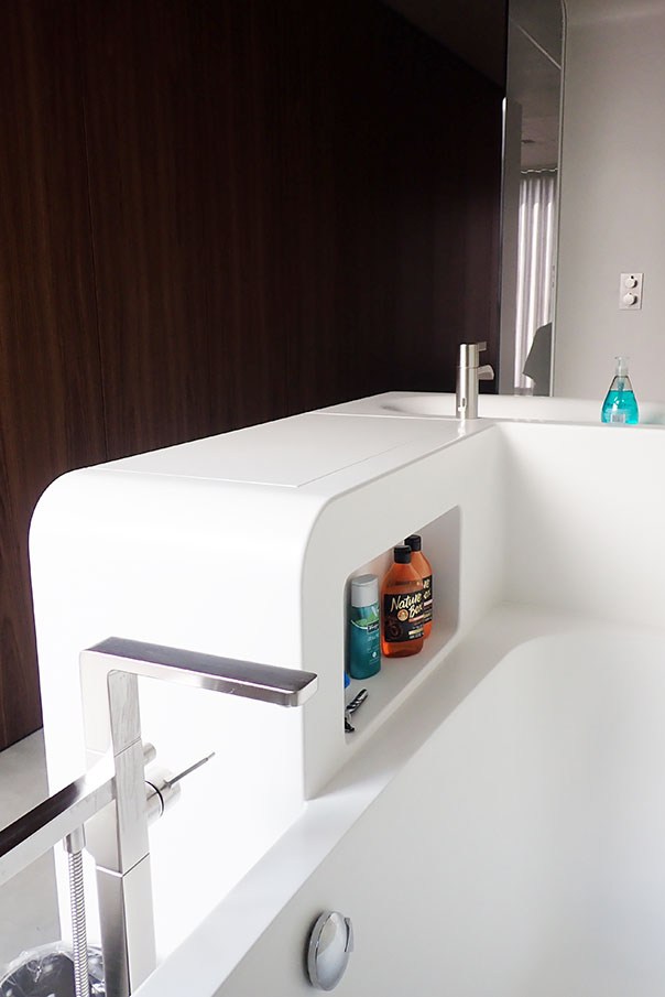 design badkaer-meubel in corian op maat-limburg