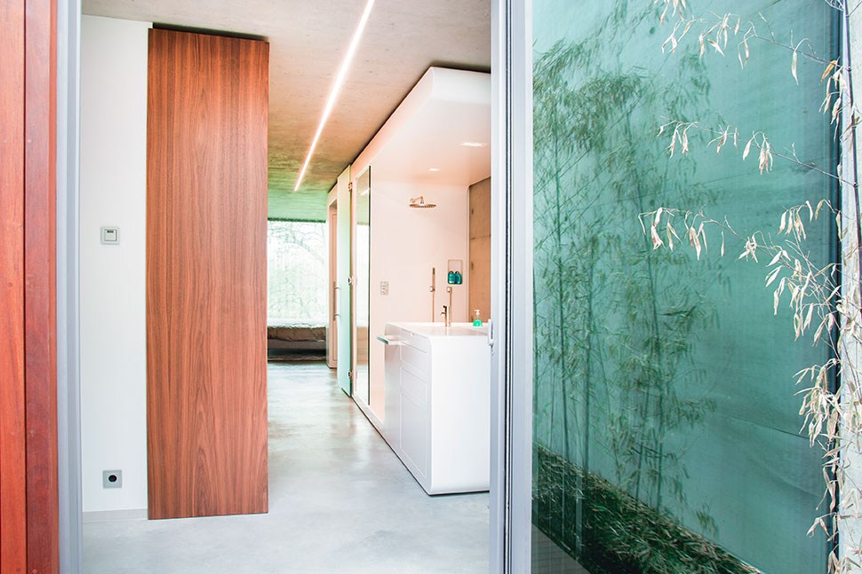 luxe badkamer in corian op maat-limburg